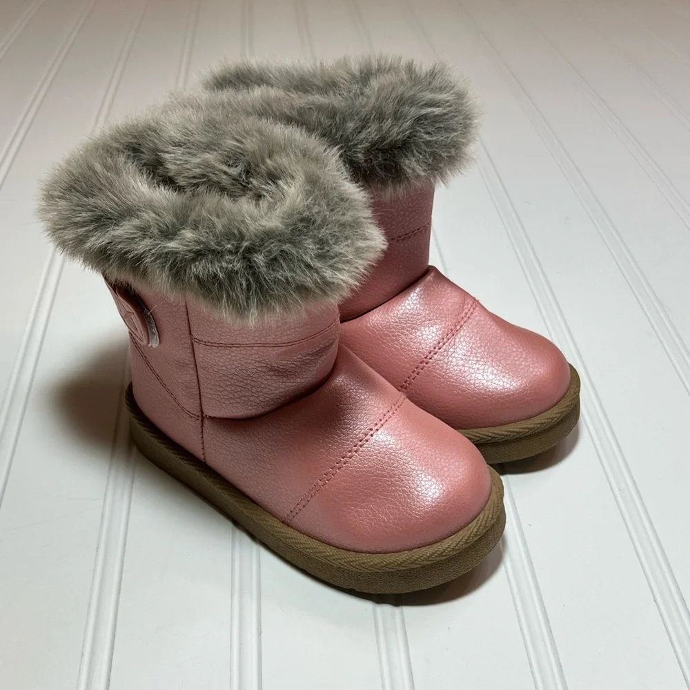 Pink Kids Size 8 Winter Boots with Faux Fur Trim NWOT